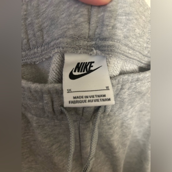 Nike sweatpants size 1X - Picture 3 of 5